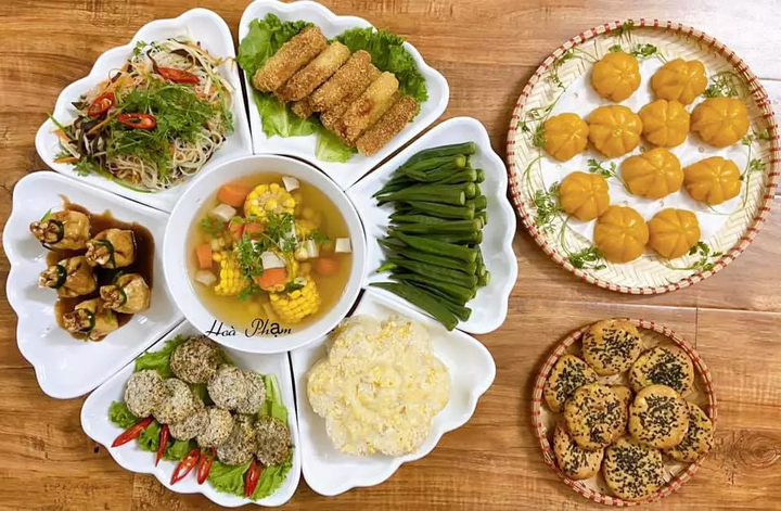 Cúng rằm tháng 7 nên làm cỗ chay hay cỗ mặn? - 2