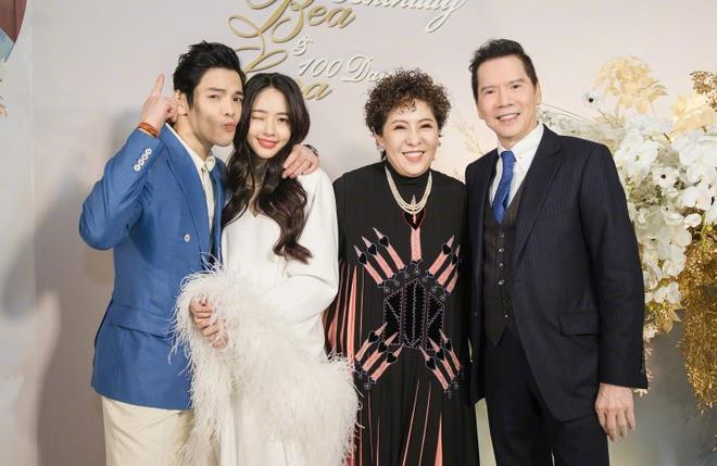 Hướng Tả phản bội Quách Bích Đình ảnh 1 Cảnh bẽ bàng của nhiều sao Hoa ngữ khi lấy chồng giàu - 1