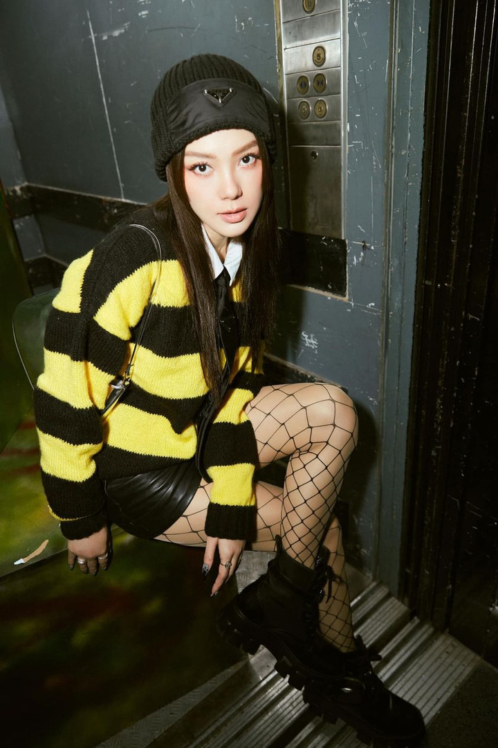 Sao Việt 6/8: Gia đình Việt Hương thuê trực thăng riêng để đi du lịch - 9