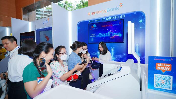 Rút - chuyển tiền tại máy STM của Unicloud và KienlongBank chỉ bằng mã QR - 4