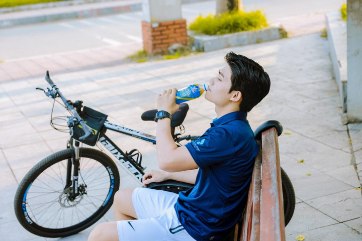 Vận động thể thao liên tục và cách bù nước bù khoáng nhanh chóng - 2