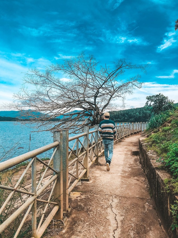 Cảnh đẹp như tranh vẽ ở hồ nước tự nhiên đẹp nhất đại ngàn Tây Nguyên - 8