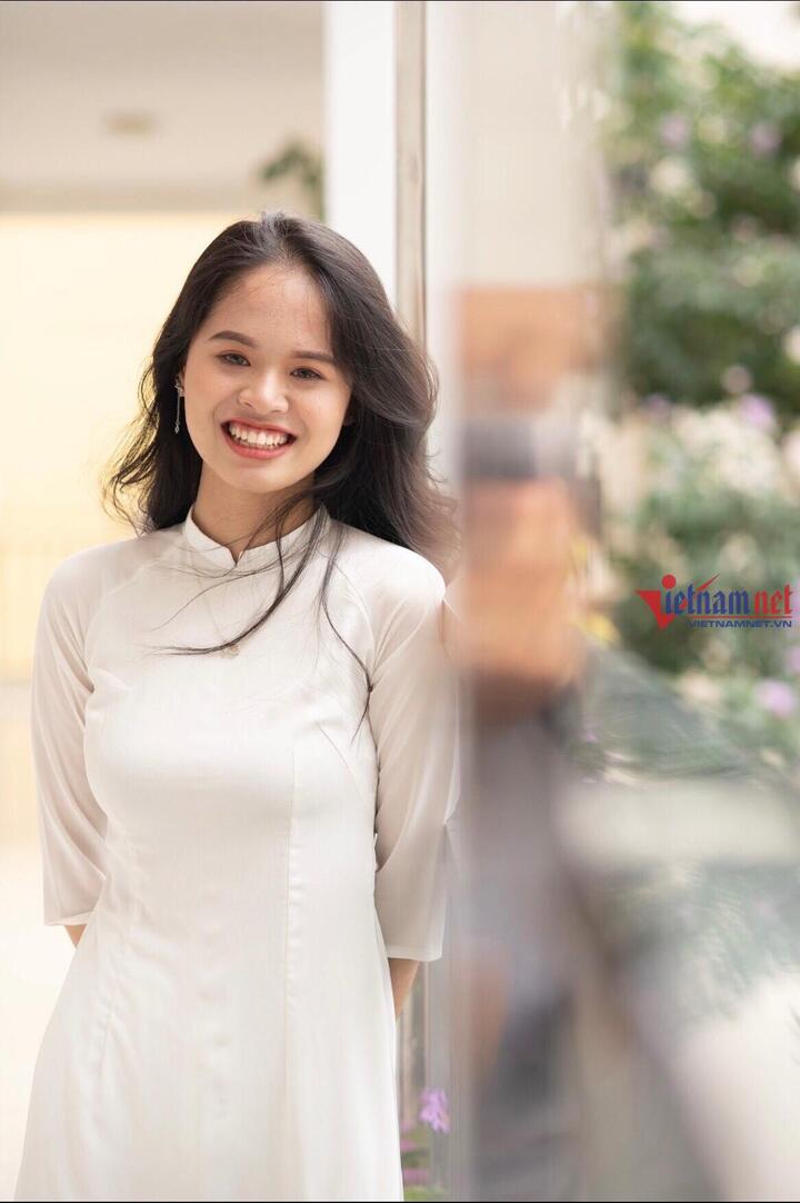 Nữ sinh Việt trúng tuyển đại học top đầu Singapore - 1
