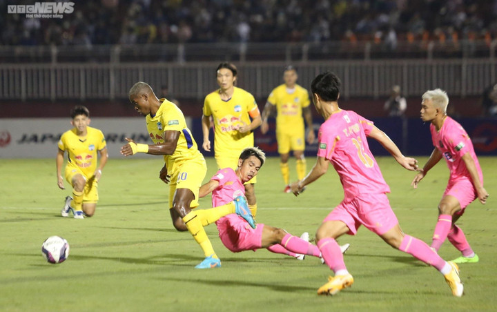 Trực tiếp bóng đá Sài Gòn FC 0-1 HAGL: Công Phượng ghi bàn may mắn - 2