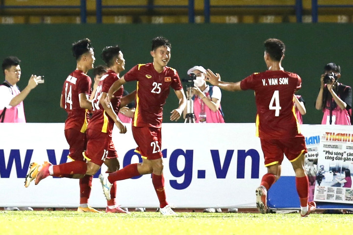Ngược dòng hạ U19 Malaysia, U19 Việt Nam vào chung kết giải U19 Quốc tế - 1