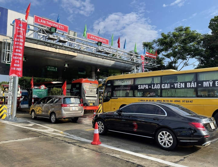 Thu phí không dừng: Mờ nhạt quản lý chất lượng và chăm sóc khách hàng - 1