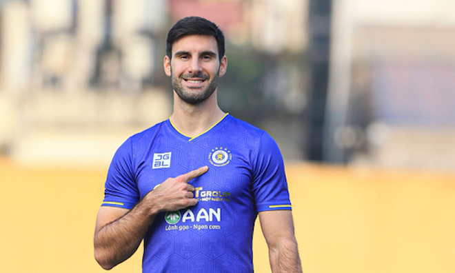 Hà Nội FC chưa tìm được người thay thế Ivancic - 1