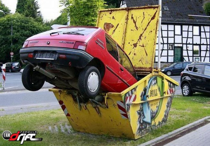 Những màn 'tổ lái' của hội chơi xe khiến tay đua F1 cũng chào thua - 7