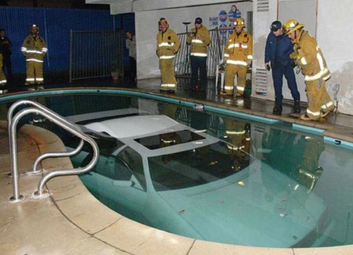 Những màn 'tổ lái' của hội chơi xe khiến tay đua F1 cũng chào thua - 9