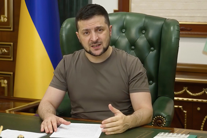 Tổng thống Zelensky: Xung đột Nga-Ukraine chỉ kết thúc khi Kiev kiểm soát Crimea - 1