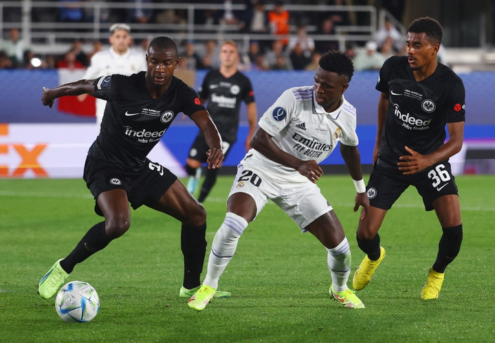 Thắng dễ Frankfurt, Real Madrid giành Siêu Cúp châu Âu 2022 - 1