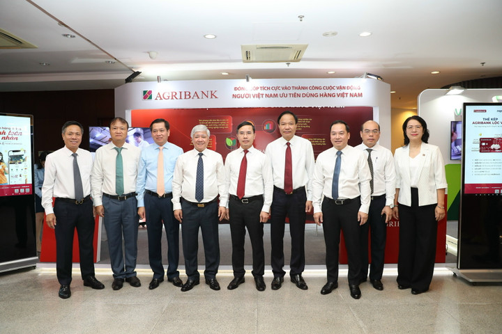Agribank đóng góp tích cực cho cuộc vận động 'Người Việt ưu tiên dùng hàng Việt' - 2