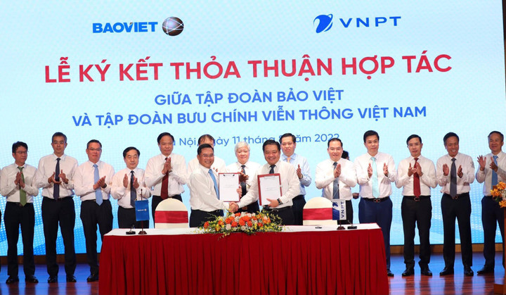 Bảo Việt và VNPT ký kết thỏa thuận hợp tác toàn diện 10 năm - 2