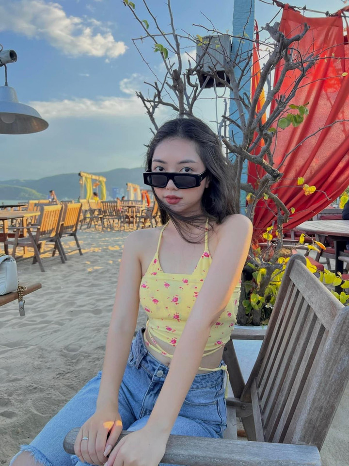 Hà Đức Chinh gọi vợ là 'ánh nắng của anh', hâm nóng tình cảm ở Quy Nhơn - 2