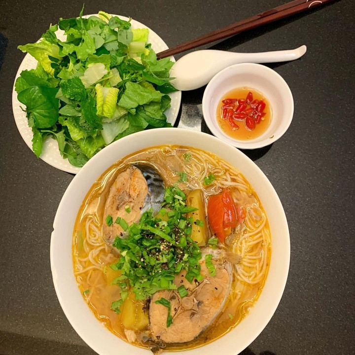 Xuýt xoa thưởng thức món bún cá đặc sản miền Trung đã ăn là khó lòng dừng đũa - 4