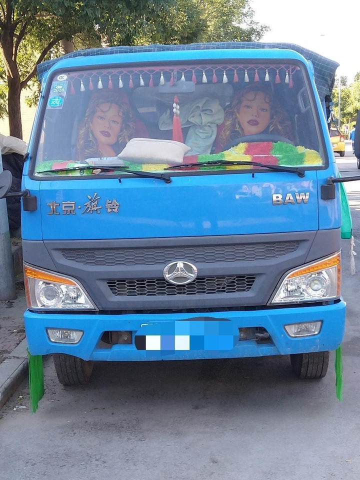 Loạt khoảnh khắc khó đỡ vô tình nhìn thấy khi ra đường trong 'tháng cô hồn' - 2