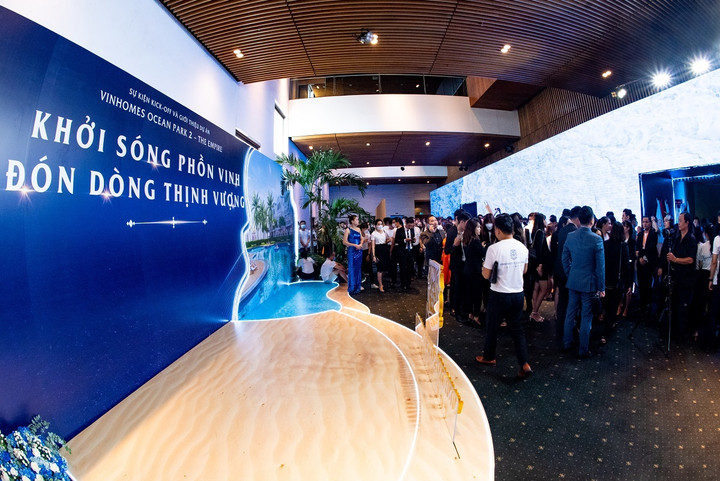 Màn 'xông đất' phương Nam ấn tượng của Vinhomes Ocean Park 2 – The Empire - 1