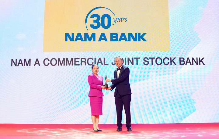 Nam A Bank tiếp tục nhận giải thưởng 'Nơi làm việc tốt nhất châu Á' - 1