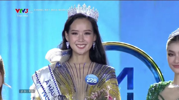 Huỳnh Nguyễn Mai Phương đăng quang Hoa hậu Thế giới Việt Nam 2022 - 2