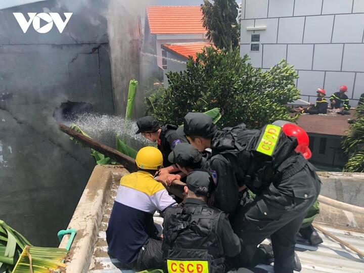 Cháy nhà ở Ninh Thuận: 3 mẹ con tử vong - 2