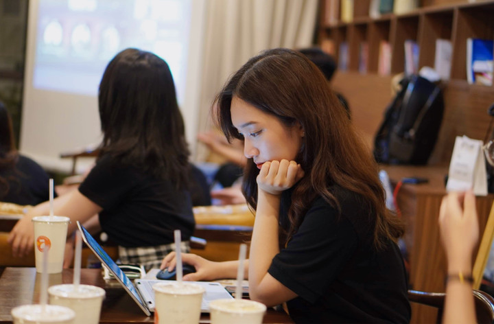 Ảnh: Nữ Tiktoker sở hữu nét đẹp trong trẻo cùng thành tích học tập đáng nể - 5