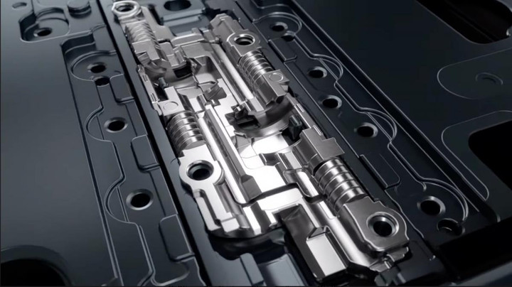 Cơ cấu bản lề dạng khớp xoay mới của Samsung Galaxy Z Fold4 có gì đặc biệt? - 2