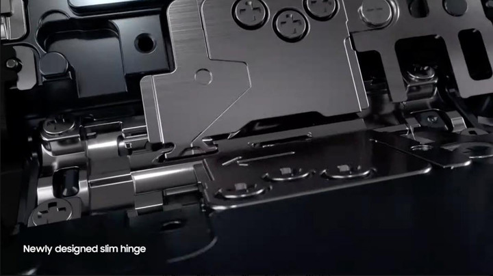 Cơ cấu bản lề dạng khớp xoay mới của Samsung Galaxy Z Fold4 có gì đặc biệt? - 4