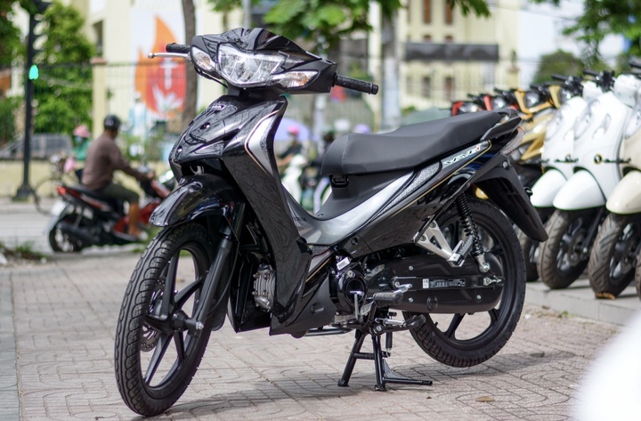 Xe máy nhập khẩu qua kênh đại lý ồ ạt về nước - 3