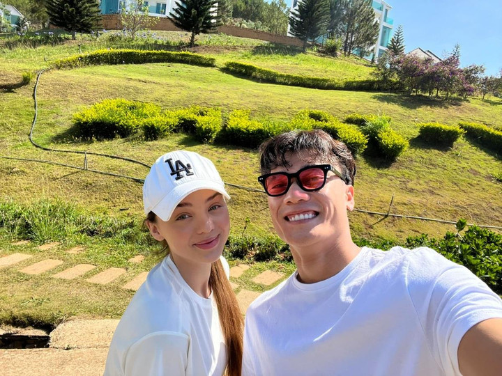 Dàn người yêu của tuyển thủ Việt Nam xinh đẹp, quyến rũ, học vấn đáng nể - 4