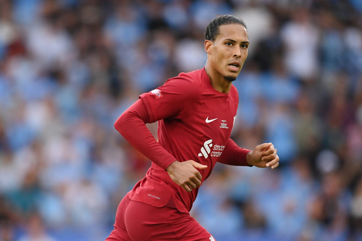 HLV Erik ten Hag chưa thấm hết sự khắc nghiệt của Ngoại hạng Anh - 3