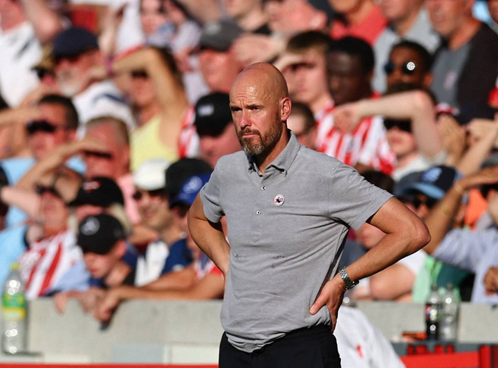 HLV Erik ten Hag chưa thấm hết sự khắc nghiệt của Ngoại hạng Anh - 4