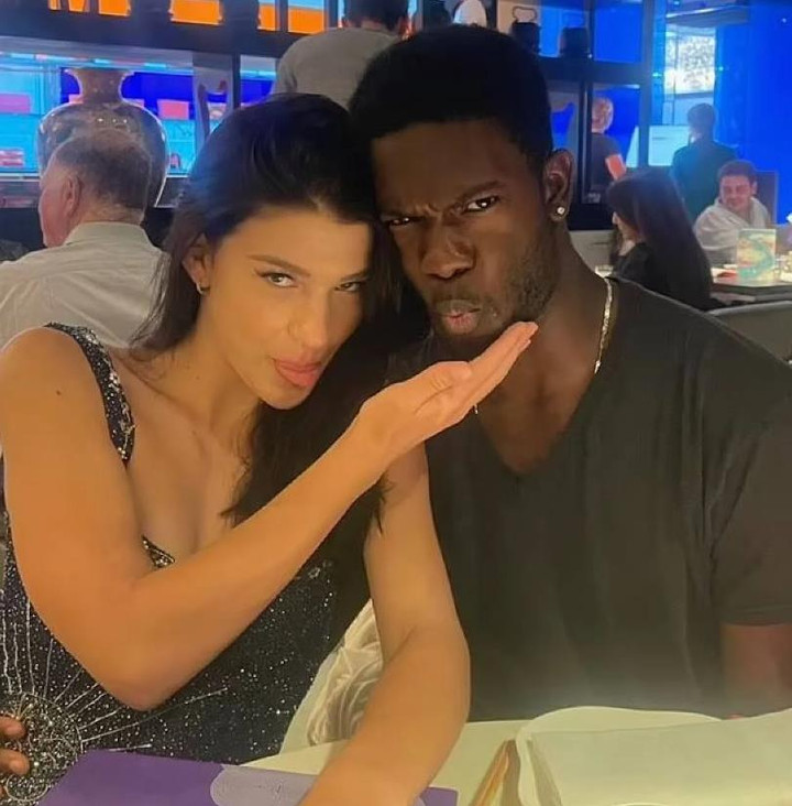 Con gái út Bill Gates: Được giáo dục nghiêm ngặt, bị công kích khi khoe bạn trai - 4