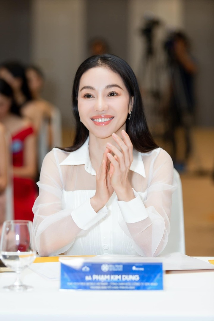 Chủ tịch Miss World Vietnam: Không có chuyện Á hậu Bảo Ngọc lấn lướt Hoa hậu - 2