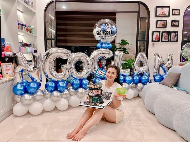 Ngọc Lan được Quyền Linh tặng 'quà khủng' trong ngày sinh nhật - 1