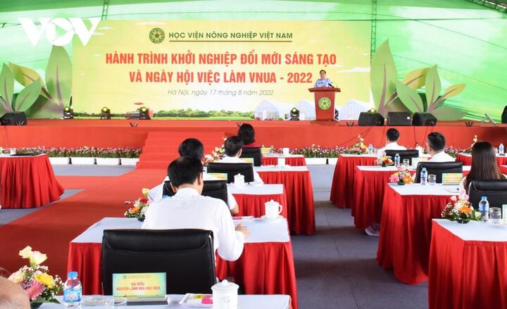 Thủ tướng: 'Ý tưởng khởi nghiệp dù nhỏ cũng đáng quý' - 4