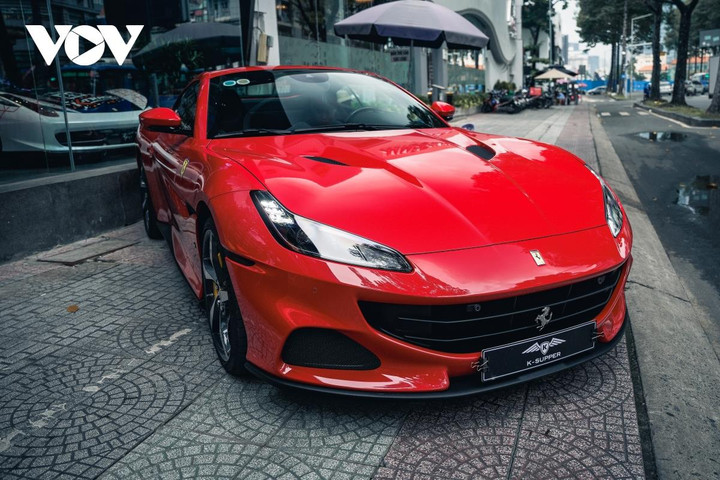 Cận cảnh Ferrari Portofino M hơn 15 tỷ đồng đầu tiên tại Việt Nam - 11