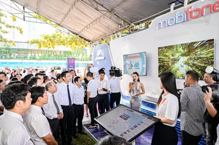 Mạng 5G MobiFone phủ sóng tại thành phố Huế - 2