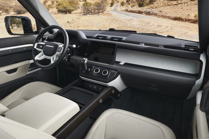 Giá bán Land Rover Defender 130 tại Việt Nam thấp nhất 5,779 tỷ đồng - 4