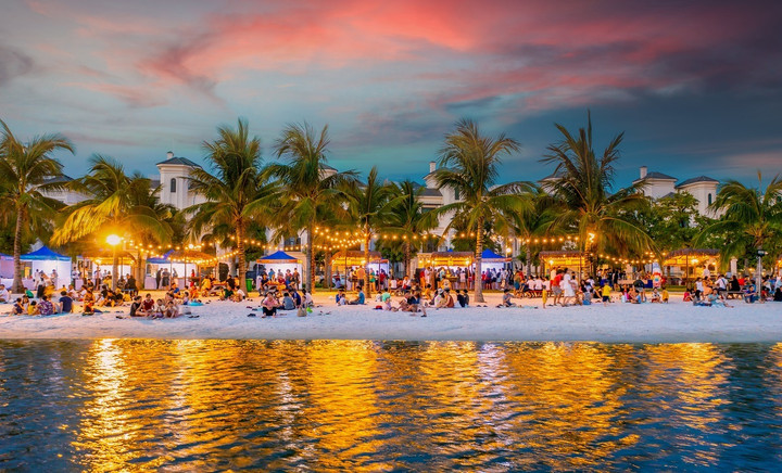 Cư dân Vinhomes hết lời khen ngợi lễ hội biển Summer Dream - 4