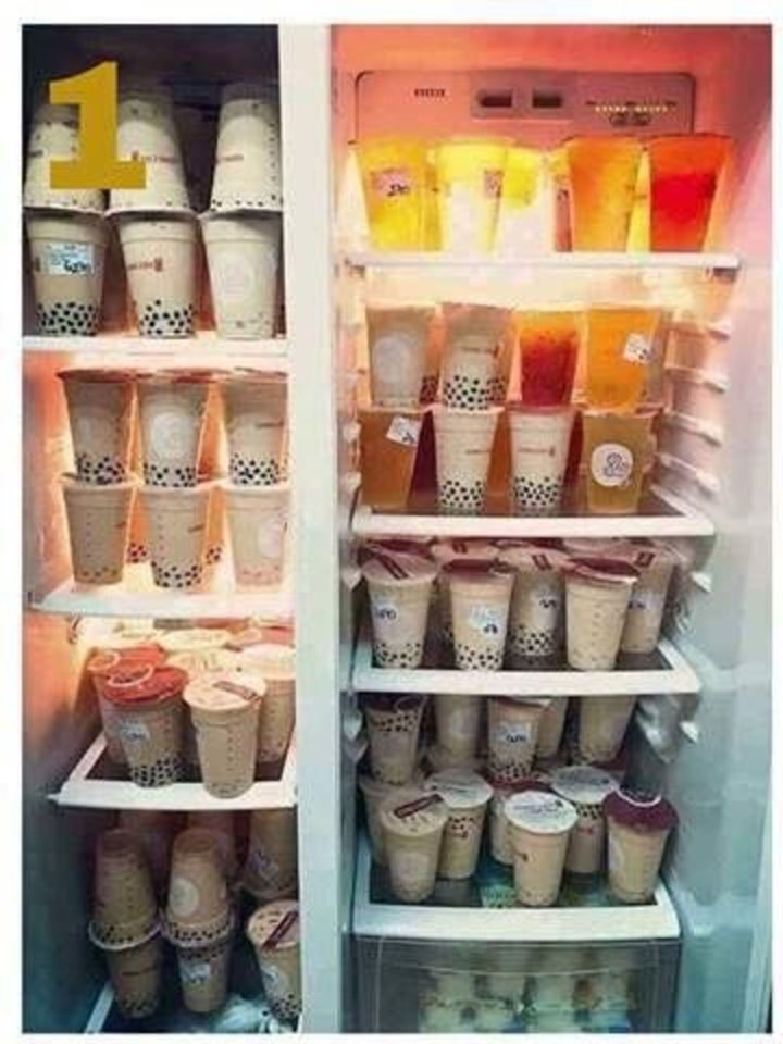 Choáng với thứ được nhồi nhét bên trong những chiếc tủ lạnh 'bất ổn' - 1