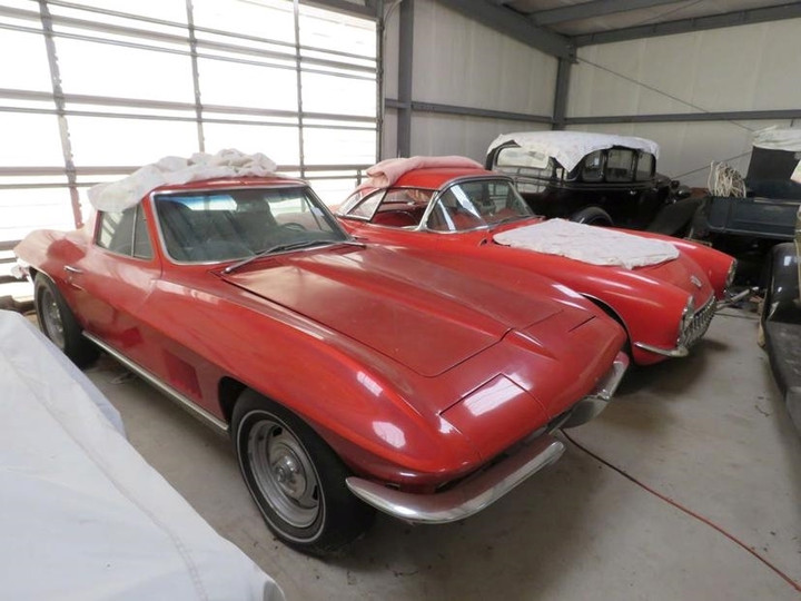 Cận cảnh bộ sưu tập xe cổ khổng lồ được cất giấu hơn 30 năm - 4