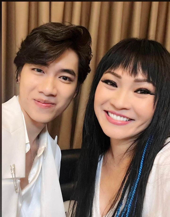 Sao Việt 20/8: Tự Long làm thơ khoe 3 con xinh xắn - 2