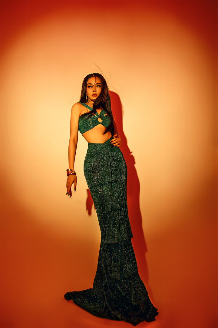 Trương Thảo Nhi từng không dám mơ mặc được váy ôm sát - 3