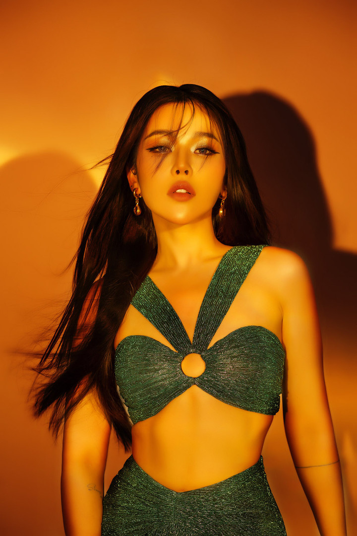 Trương Thảo Nhi từng không dám mơ mặc được váy ôm sát - 4