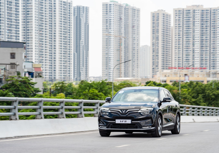 'Cọc 1, ưu đãi 10', nhiều người nhanh tay đặt cọc bổ sung cho VinFast VF 8 - 3