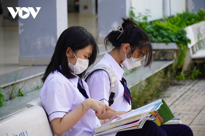 TP.HCM cần thêm cơ sở vật chất cho giáo dục ở những địa bàn tăng dân số cơ học - 1