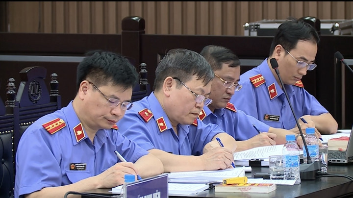 Cựu Bí thư Bình Dương Trần Văn Nam nhận một phần trách nhiệm - 1