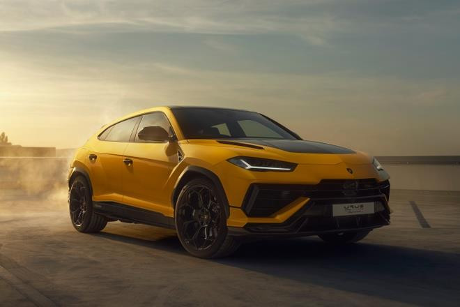 Lamborghini Urus Performante có giá 16,5 tỷ đồng tại Việt Nam - 1