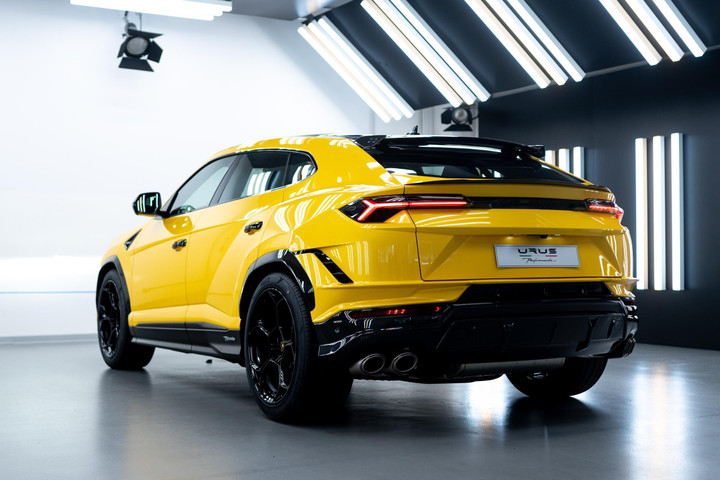Lamborghini Urus Performante có giá 16,5 tỷ đồng tại Việt Nam - 15