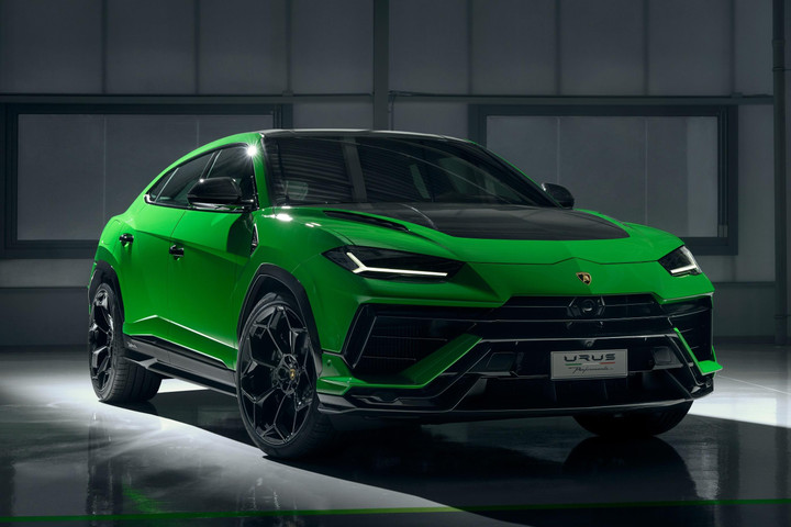 Lamborghini Urus Performante có giá 16,5 tỷ đồng tại Việt Nam - 16